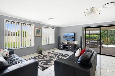 Property photo of 30 Kelly Circle Rutherford NSW 2320