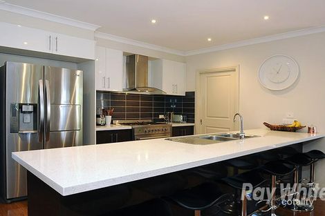 Property photo of 14 Ethereal Way Sandhurst VIC 3977