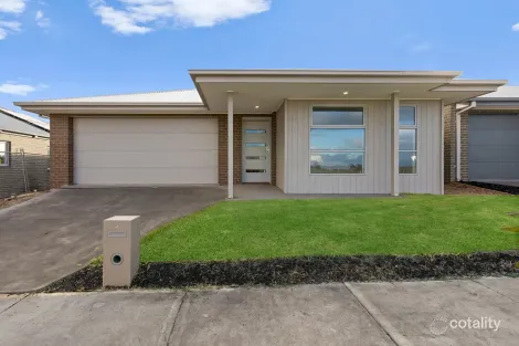 5 Tribute Ave, Clyde North, VIC 3978