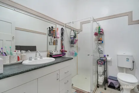 Property photo of 28 Chester Street Warren NSW 2824