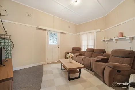 Property photo of 28 Chester Street Warren NSW 2824