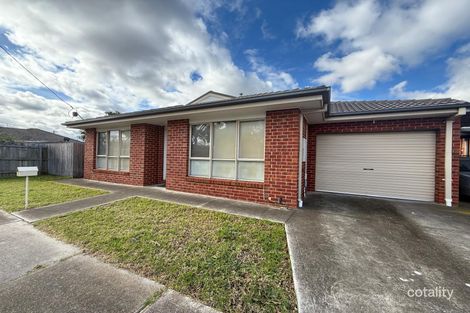 Property photo of 32 Holmes Street Ardeer VIC 3022