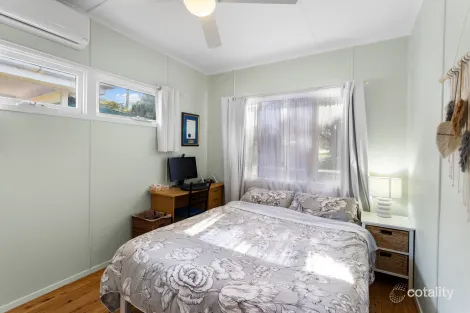 Property photo of 71 Albert Street Margate QLD 4019