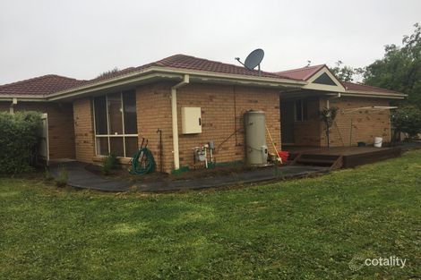 Property photo of 1 Montrose Way Cranbourne West VIC 3977