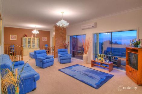 Property photo of 21 Balmain Drive Berwick VIC 3806