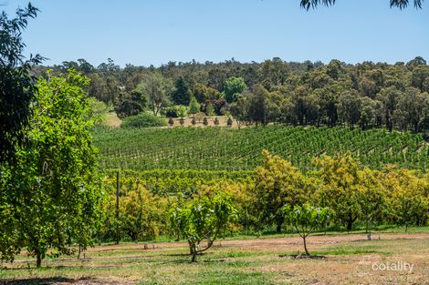 4 Raeburn Rd, Roleystone, WA 6111