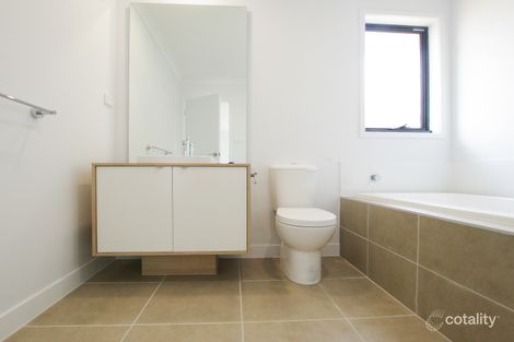 Property photo of 5 Delbridge Road Oran Park NSW 2570