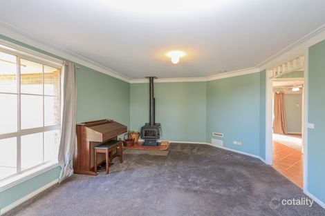 Property photo of 32 Kurumben Place West Bathurst NSW 2795