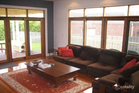 Property photo of 214 Warrigal Road Camberwell VIC 3124