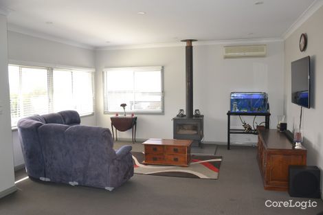 Property photo of 9 Carlyle Street Inverell NSW 2360