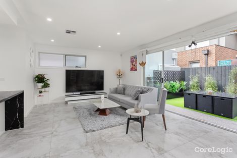 Property photo of 1/19 Avonhurst Drive Glen Waverley VIC 3150