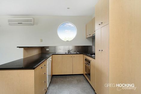 Property photo of 6 Levien Lane Footscray VIC 3011