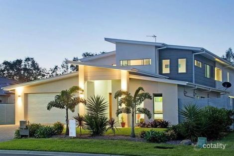 Property photo of 34 Rhodium Crescent Hope Island QLD 4212