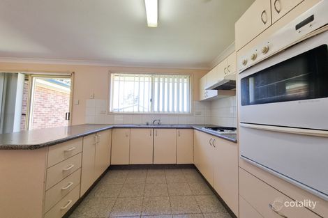 42 Potoroo Ave, St Helens Park, NSW 2560