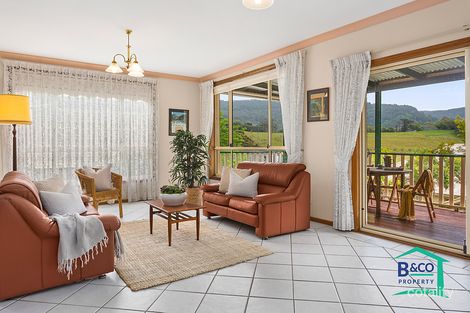 Property photo of 17 Northmeadows Cordeaux Heights NSW 2526