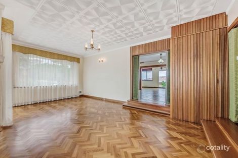 Property photo of 45 Edmondson Crescent Karrinyup WA 6018