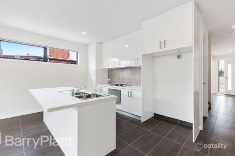 Property photo of 2/80 Helen Street St Albans VIC 3021