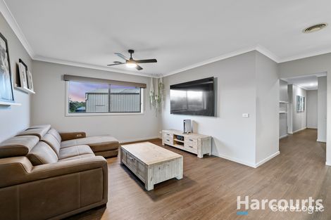 Property photo of 8 Eden Place Drouin VIC 3818