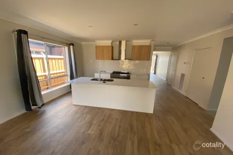 Property photo of 55 Geller Circuit Tarneit VIC 3029
