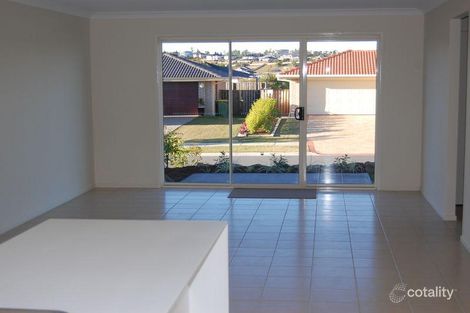 2/50 Lawley Cres, Pacific Pines, QLD 4211