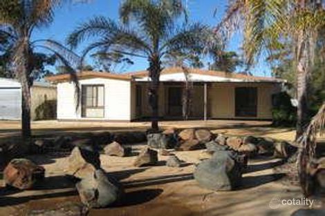 16 Edgar Lewis Pl, Moora, WA 6510