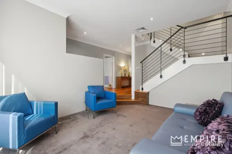Property photo of 20 Leschenault Boulevard Lake Coogee WA 6166