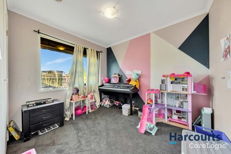 Property photo of 18 Songlark Crescent Werribee VIC 3030