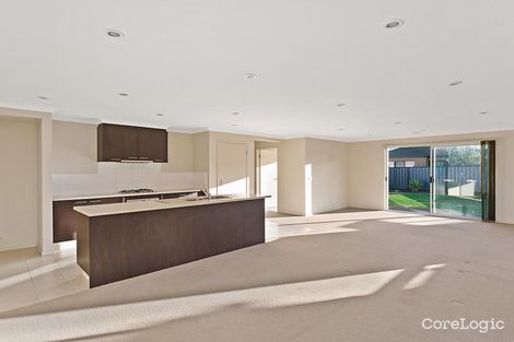 Property photo of 105 Penrose Promenade Tarneit VIC 3029