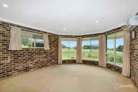 Property photo of 46 Titania Road Oberon NSW 2787