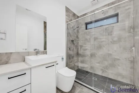 Property photo of 21 Haldon Avenue Mickleham VIC 3064
