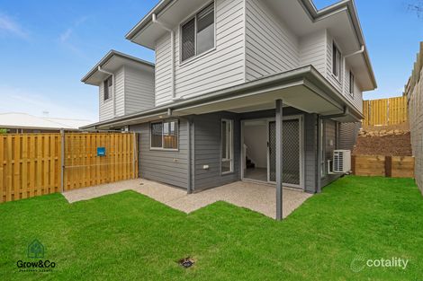 Property photo of 1/24 Kangaroo Crescent Springfield Lakes QLD 4300