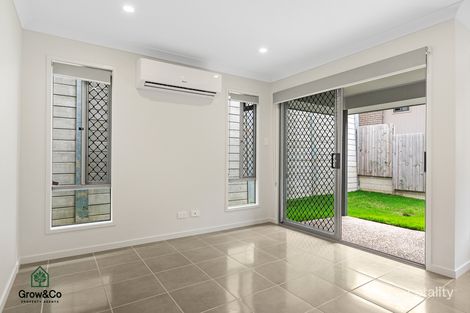 Property photo of 1/24 Kangaroo Crescent Springfield Lakes QLD 4300