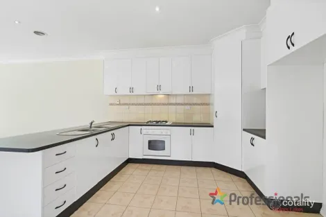 Property photo of 2A Malster Court Keilor Downs VIC 3038