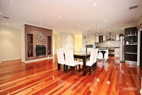 Property photo of 38 Bushy Park Avenue Caroline Springs VIC 3023