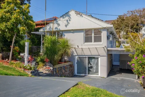 Property photo of 4 Sherburn Place Charlestown NSW 2290