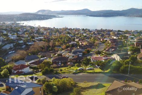 441 Churchill Ave, Sandy Bay, TAS 7005