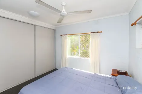 Property photo of 8 Trappes Court Mooroobool QLD 4870
