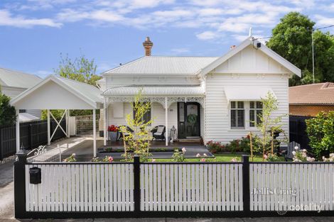 16 Cowan St, Lake Wendouree, VIC 3350
