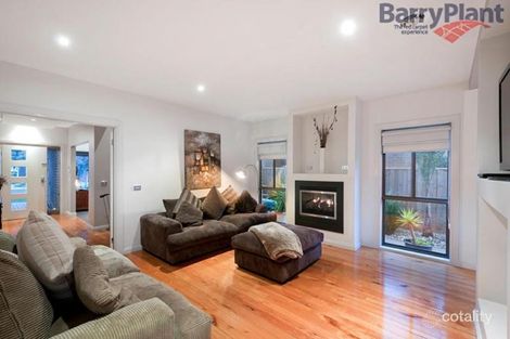 Property photo of 15 Middle Park Drive Point Cook VIC 3030