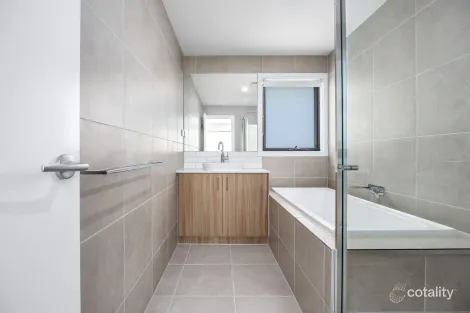 Property photo of 1/4 Banks Street McCrae VIC 3938