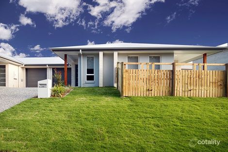 2/65 Aspire Pde, Griffin, QLD 4503