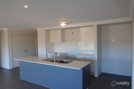 Property photo of 10 Meaford Street Mickleham VIC 3064