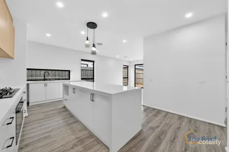 Property photo of 24 Dollarbird Drive Deanside VIC 3336