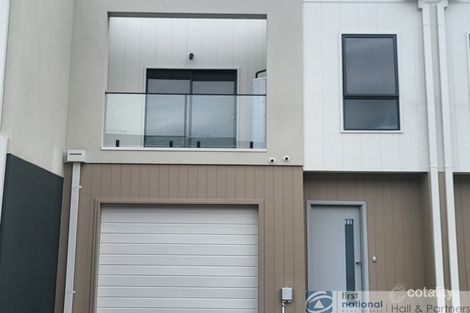 32 Limestone Dr, Berwick, VIC 3806