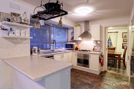 Property photo of 8 Kitchener Parade Cockatoo VIC 3781