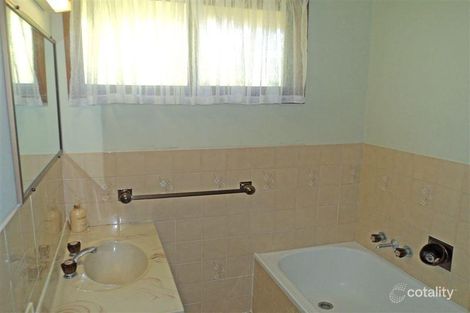 Property photo of 4 Roba Place Ashmore QLD 4214