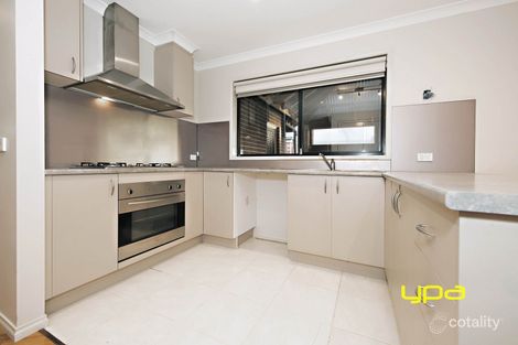 Property photo of 18 Deakin Grove Burnside Heights VIC 3023
