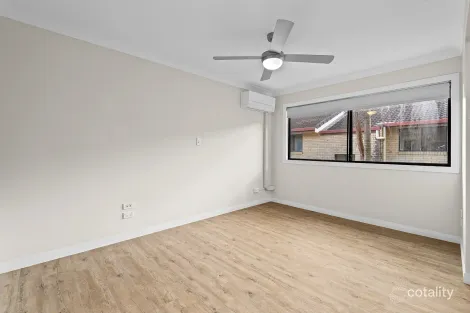 Property photo of 6/23 Bath Street Labrador QLD 4215