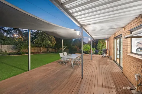 Property photo of 10 Greenock Place Templestowe VIC 3106