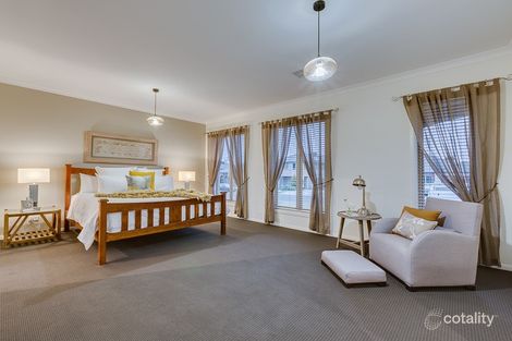 Property photo of 14 The Parks Hillside VIC 3037